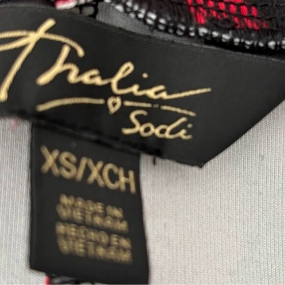 Thalia Sodi Skirt Extra Small Red Floral Stretch Whimsigoth Dark Academia Gothic - Picture 3 of 12